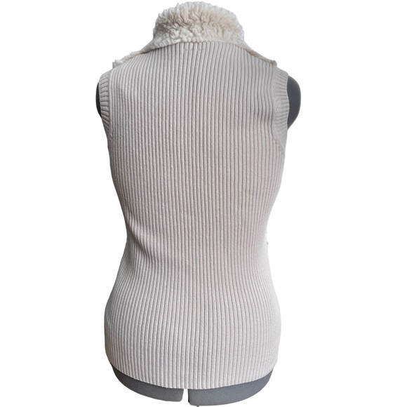 Guess Vest - Picture 3 of 10